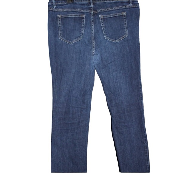 3/$15. Liz Claiborne 14P Jeans - Picture 3 of 3